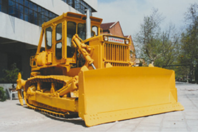 js4399金沙线(集团)有限公司推土机累计销量突破2000台；被国家经贸部批准为收支口自营权企业。